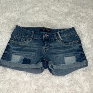 Levi’s Jean shorts with pattern